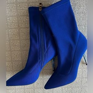 Vivi stretch 3.5" lucite heel blue bootie size 7. Perfect condition. Worn once